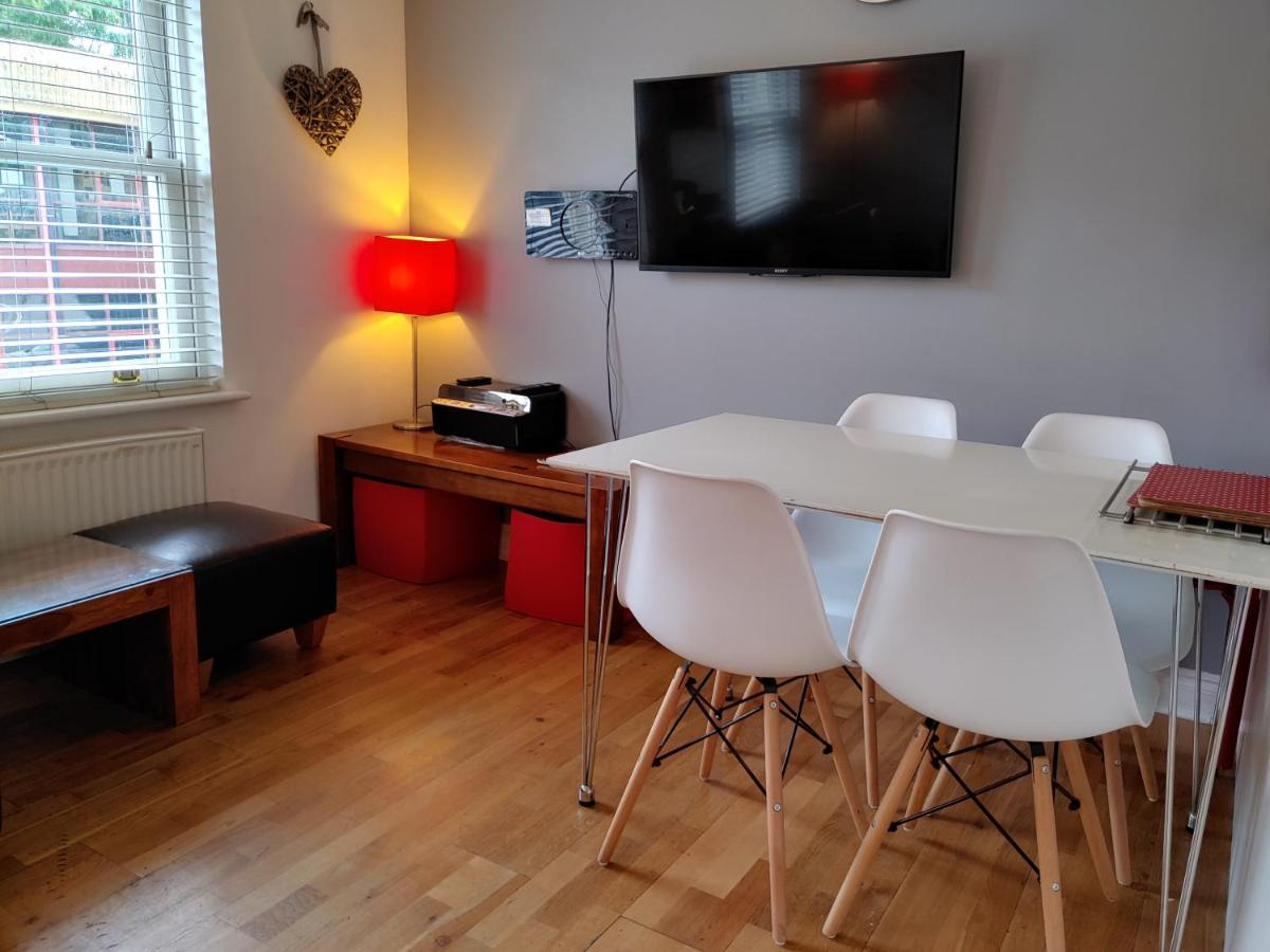 The Bath House Apartments - Free 1St Breakfast - Free Parking Luaran gambar