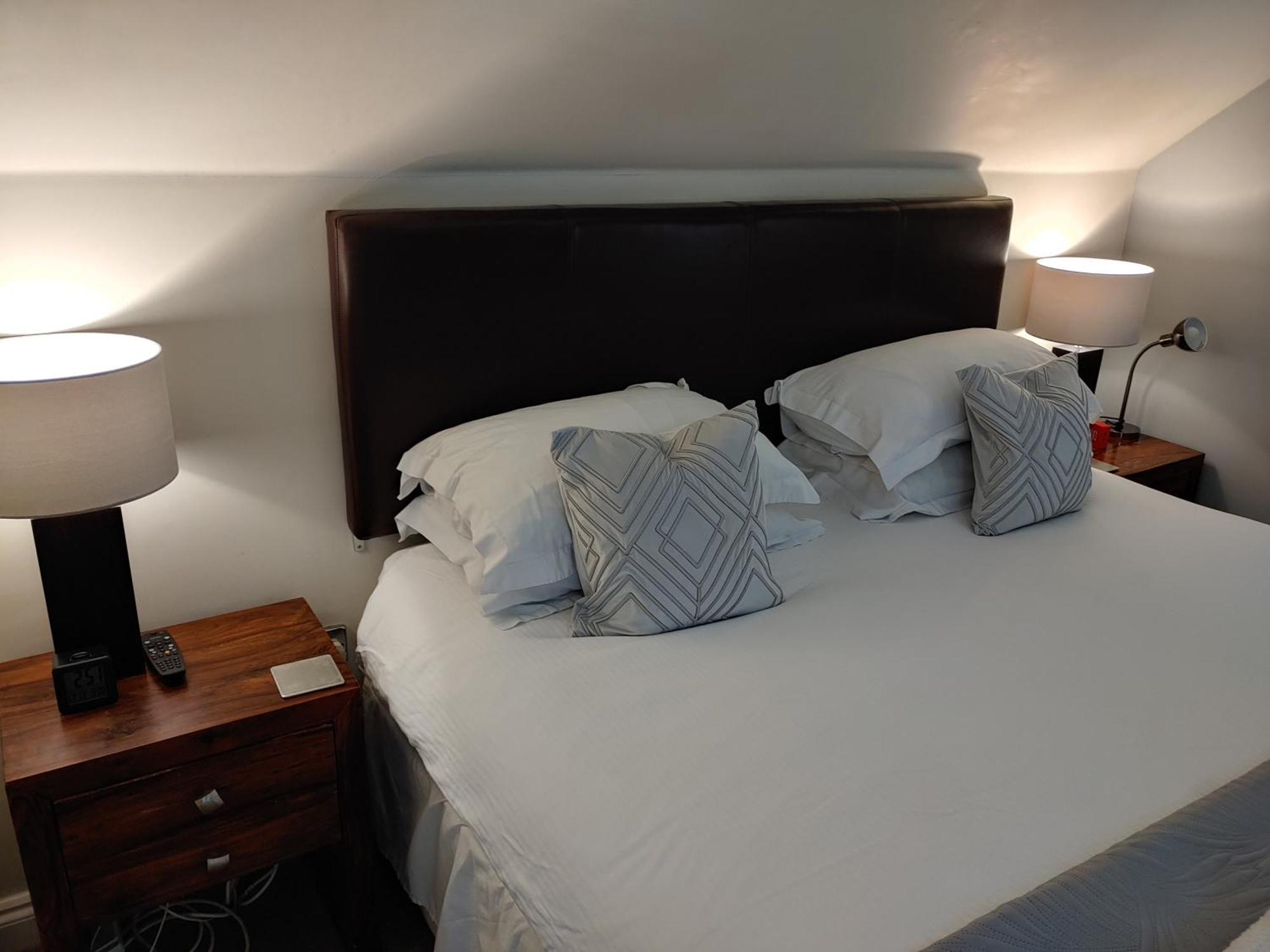The Bath House Apartments - Free 1St Breakfast - Free Parking Luaran gambar