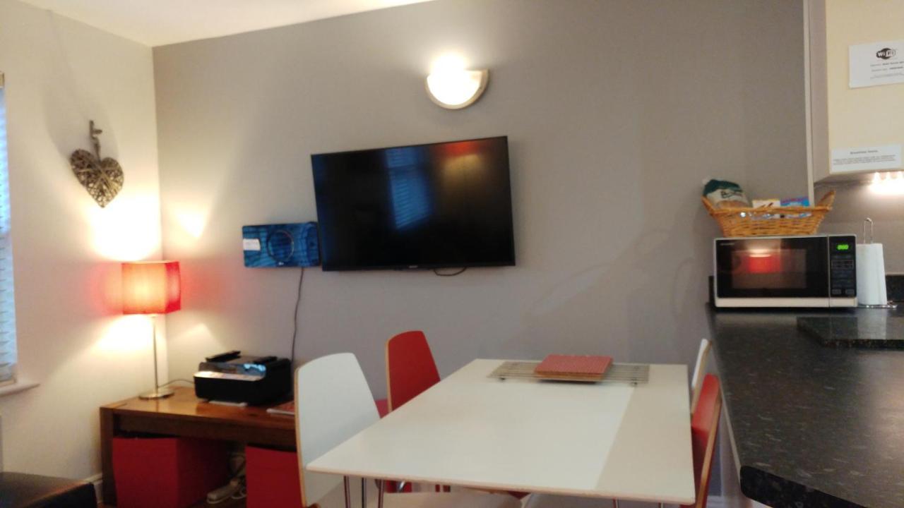 The Bath House Apartments - Free 1St Breakfast - Free Parking Luaran gambar